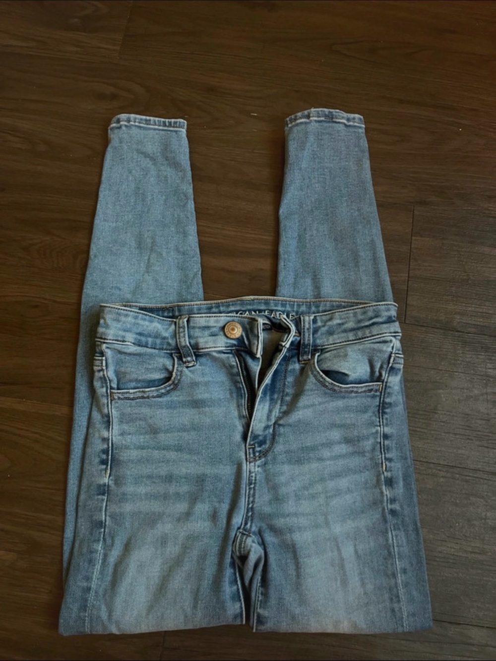 American Eagle Outfitters Light Wash Skinny Jeans
